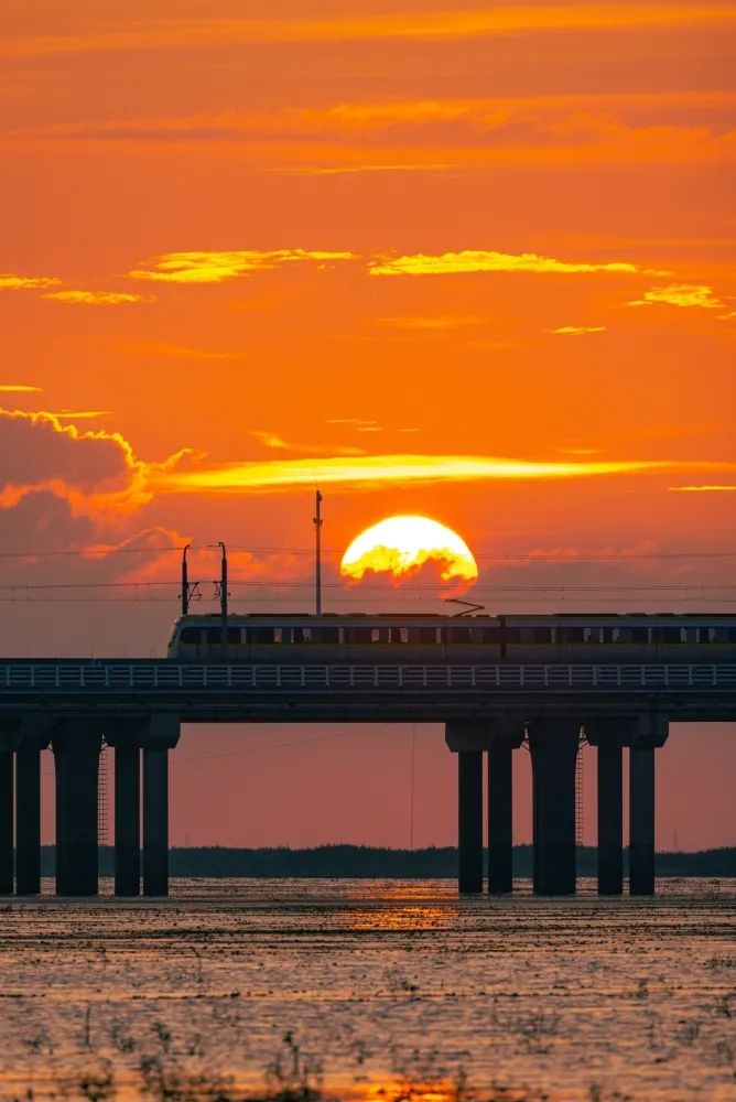 【同行新闻】迷公交迷地铁，是一种什么样的体验？